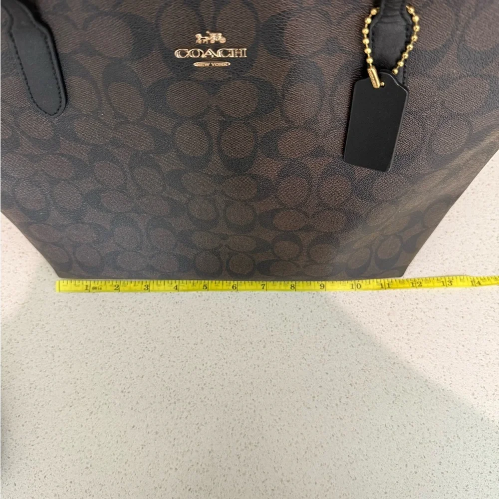 COACH Brown Tote and Wristlet Set - Picture 6 of 14